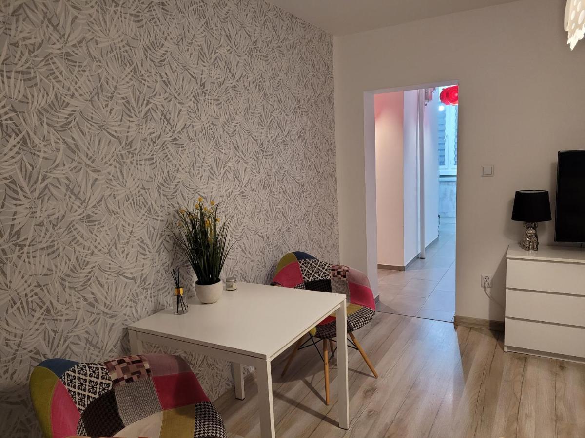 Boleslaviaapartments - Apartament Novum Poza Strefa Platnego Parkowania Boleslawiec  Bagian luar foto