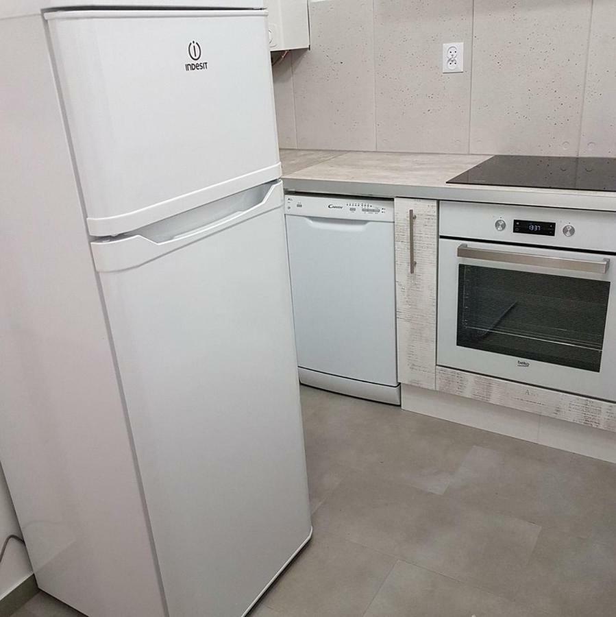 Boleslaviaapartments - Apartament Novum Poza Strefa Platnego Parkowania Boleslawiec  Bagian luar foto